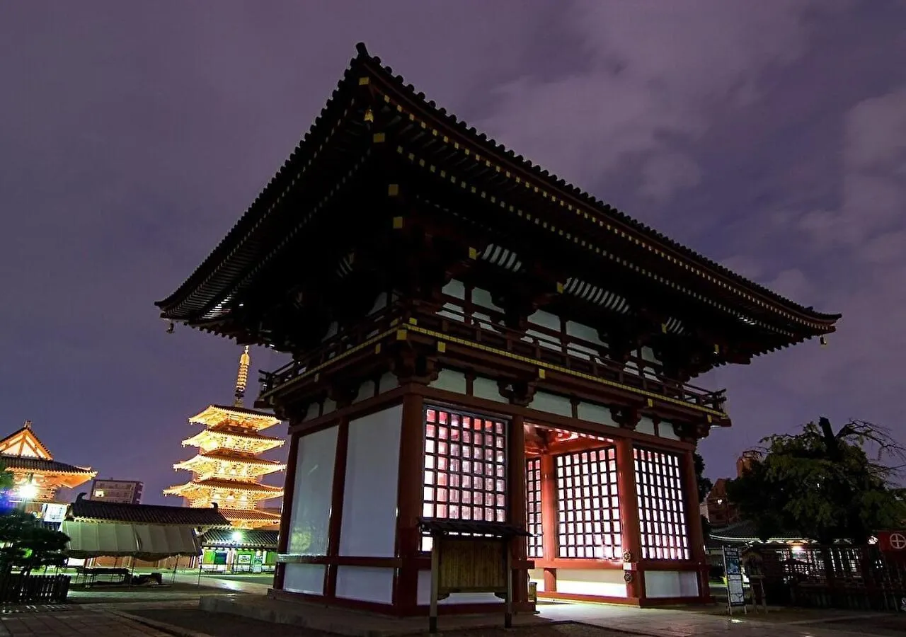 Tennouji Crystal Hotel 大阪市 4*,  日本