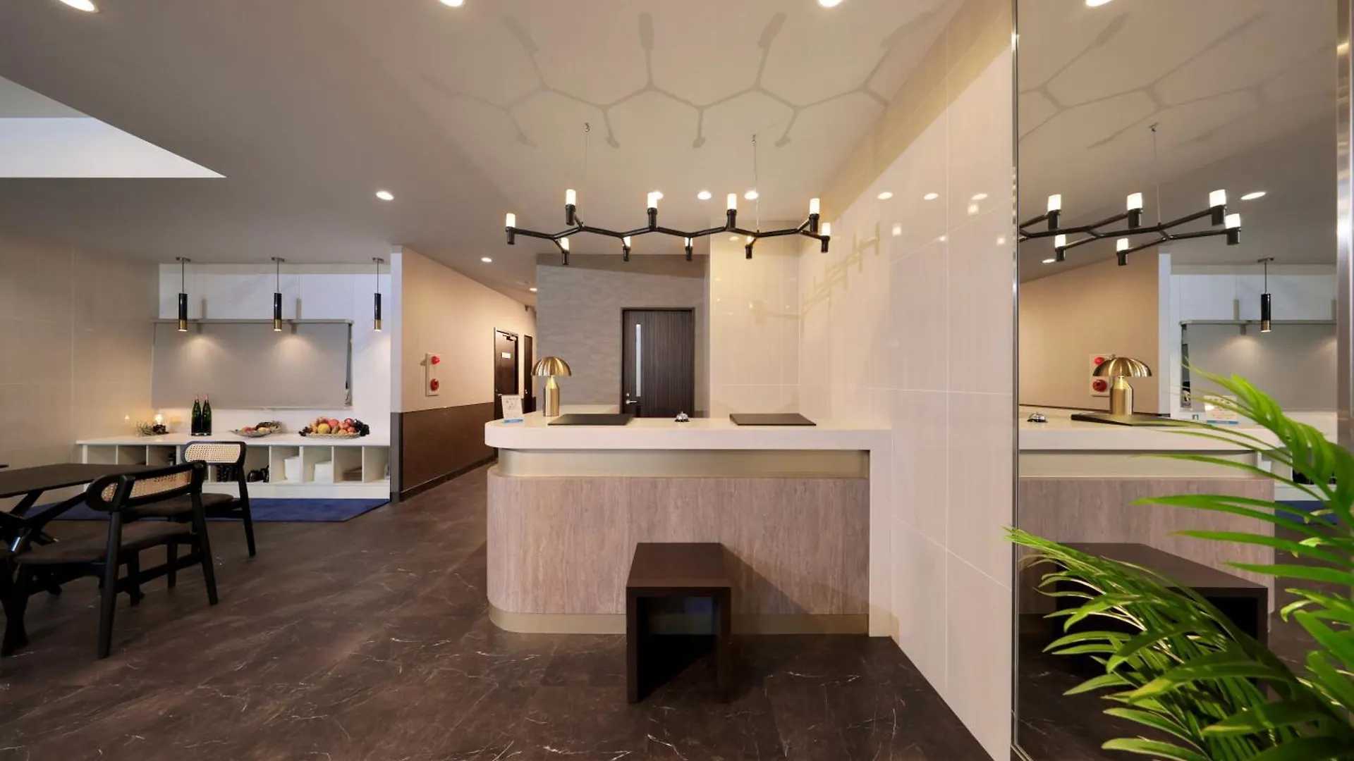 Tennouji Crystal Hotel Osaka